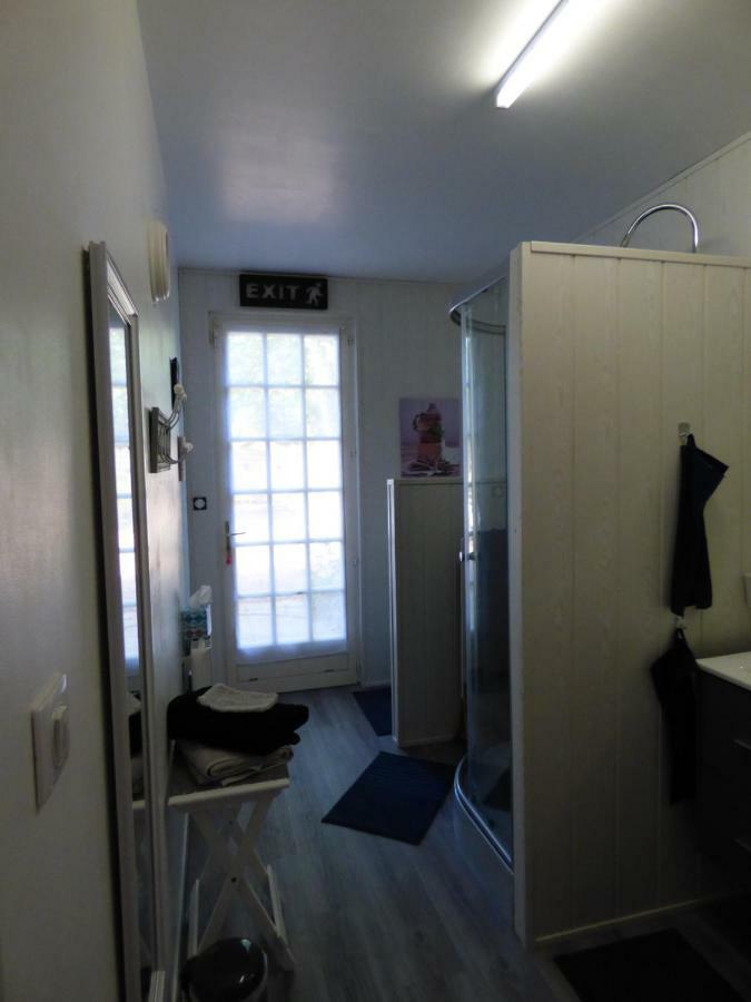 Chambres D'Hotes Les Muscaris Feins-en-Gatinais Exteriör bild